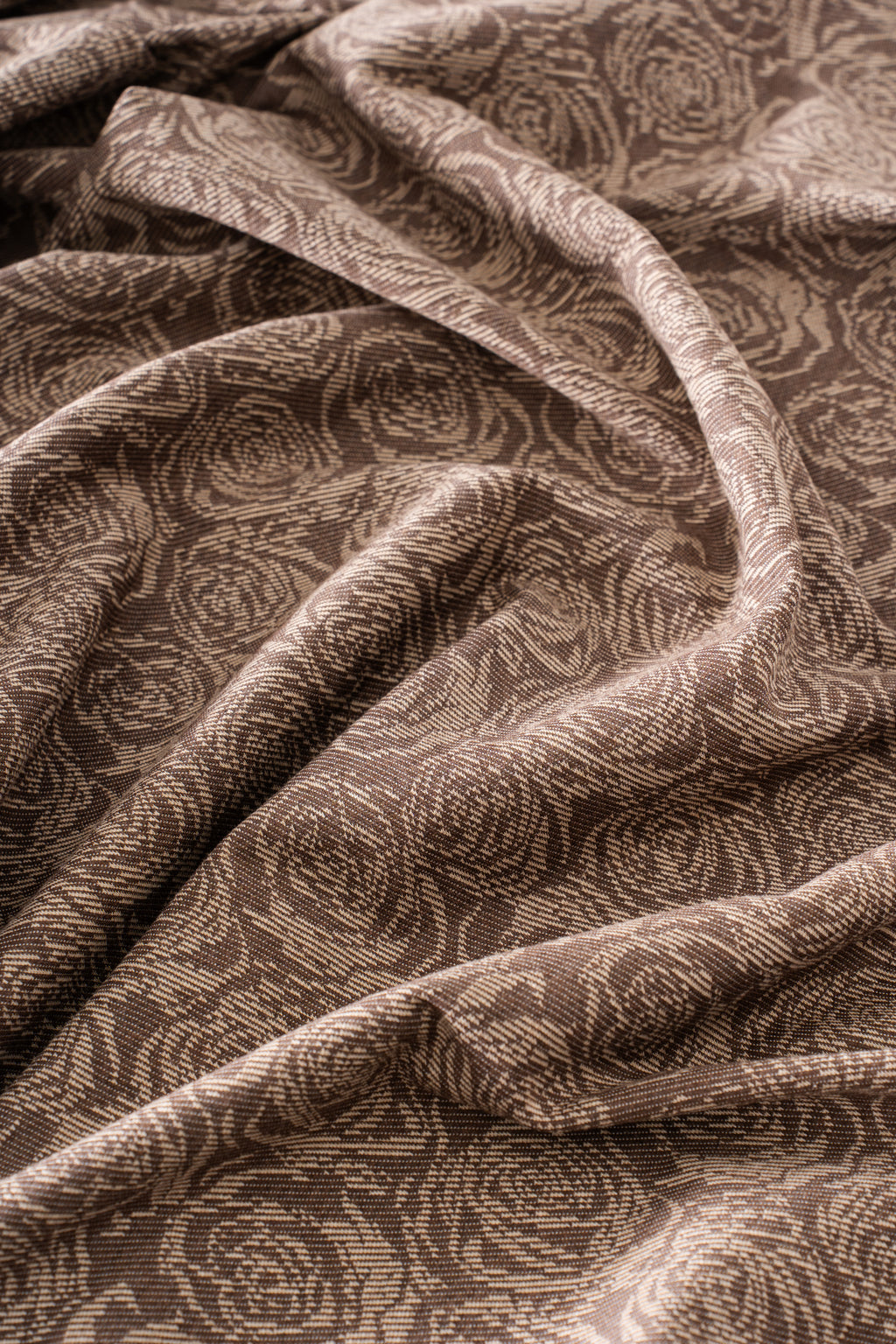 BEIGE PLUME TABLECLOTH